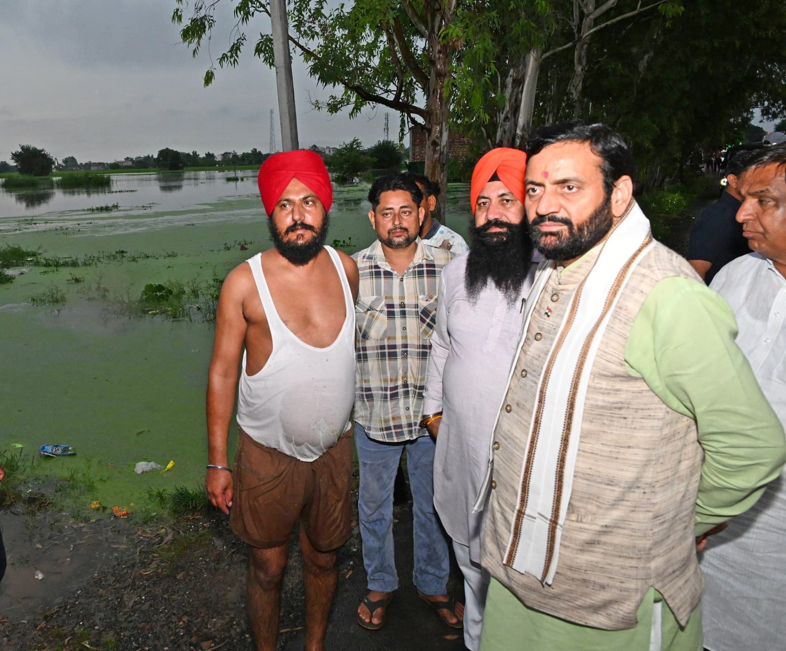 (फोटो: मुख्यमंत्री नायब सिंह सैनी बाढ़ प्रभावित क्षेत्र का जायजा लेते हुए। साभार एक्स @BJP4Haryana)
