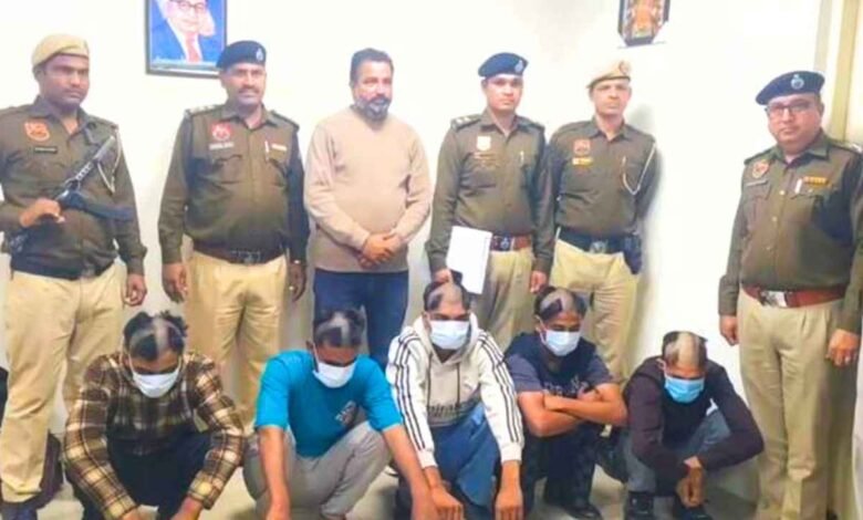 Jind News: जींद में रूह कंपा देने वाली हैवानियत, युवक पर पेशाब करने वाले 5 बदमाशों का पुलिस ने मुंडवाया सिर; देखें पूरी रिपोर्ट